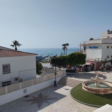 Apartamento Lidia Planta 2, La Carihuela 1ª Linea Playa, Vistas Mar, Buhardilla 1 Dormitorio, 40 M2, 1-3 Huesped, Terraza, Wifi Torremolinos Exterior photo