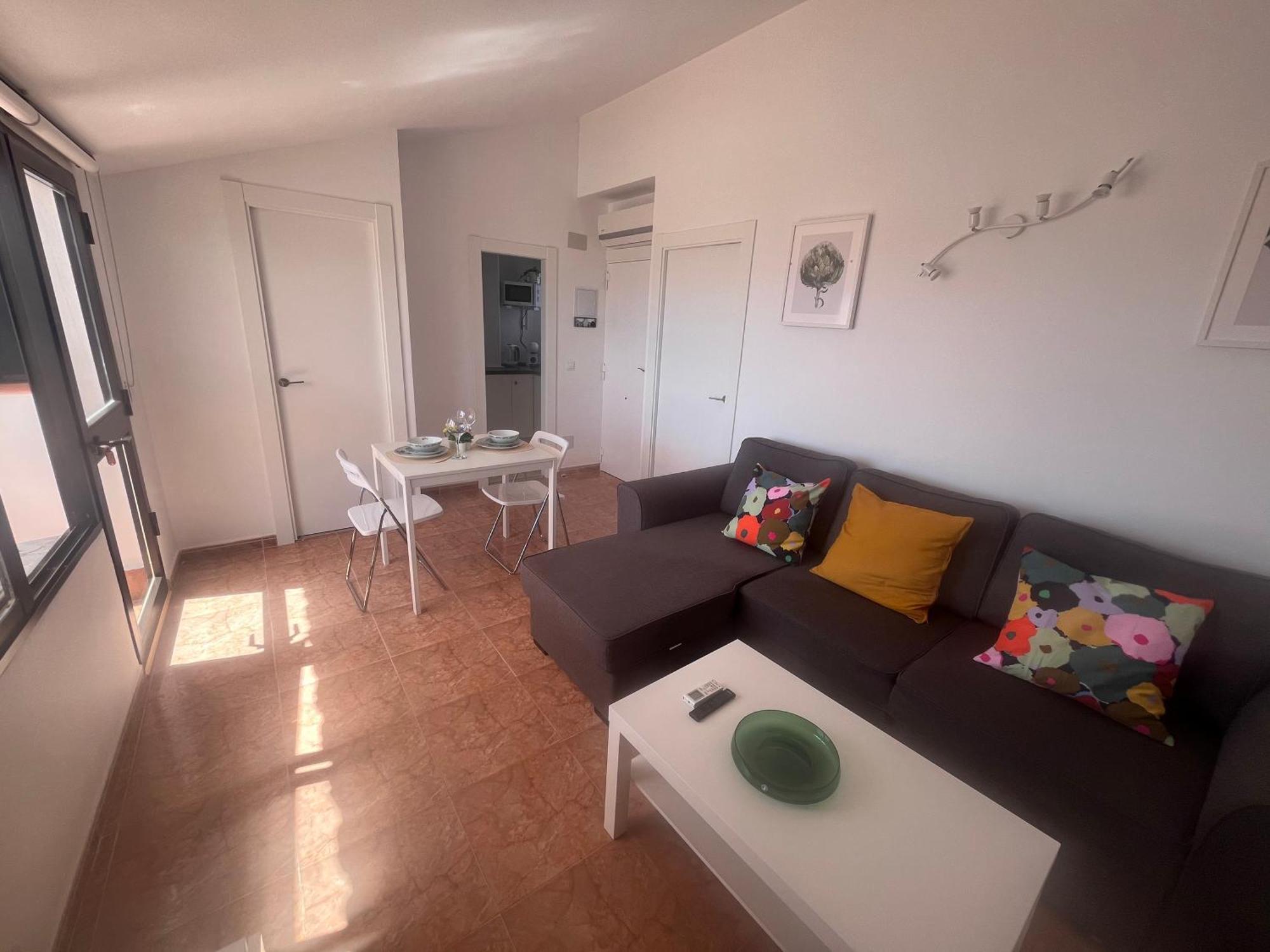 Apartamento Lidia Planta 2, La Carihuela 1ª Linea Playa, Vistas Mar, Buhardilla 1 Dormitorio, 40 M2, 1-3 Huesped, Terraza, Wifi Torremolinos Exterior photo
