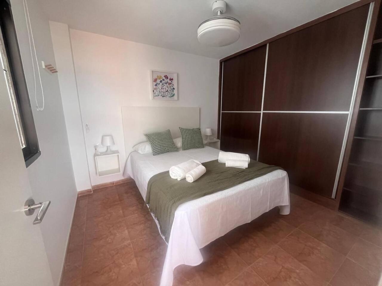 Apartamento Lidia Planta 2, La Carihuela 1ª Linea Playa, Vistas Mar, Buhardilla 1 Dormitorio, 40 M2, 1-3 Huesped, Terraza, Wifi Torremolinos Exterior photo